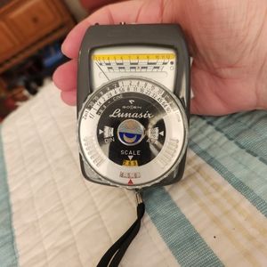 Glossen lunasix light meter
